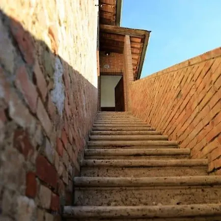“il Nespolino” Tuscan Siena